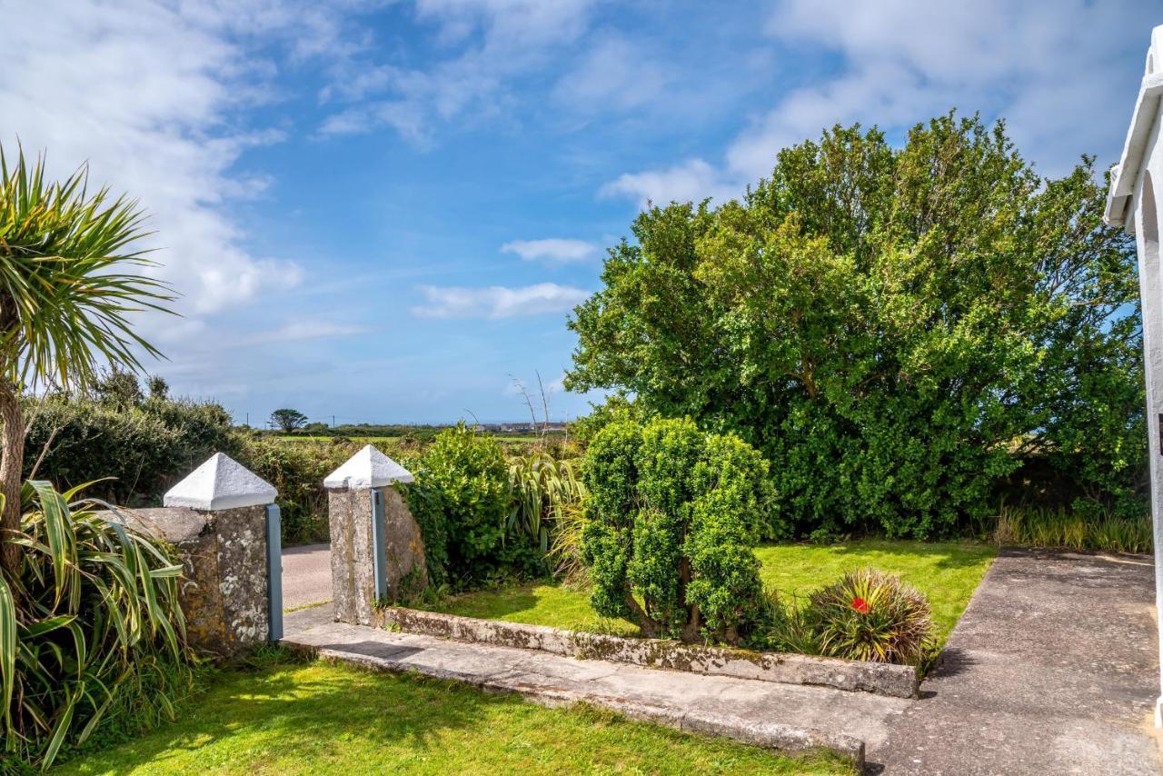 Finest Retreats - Western Watch - Sea Views, Pets Accepted, Sleeps 6 Lower Boscaswell 外观 照片